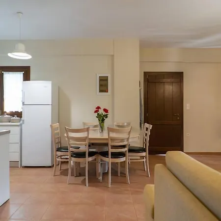 Angeliki's In فندق